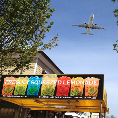 Lemon Heaven Cart with airplane overhead